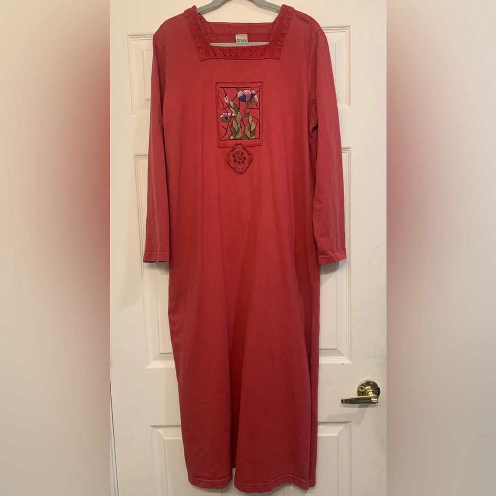 Viva City Mauve Maroon Medium Lounge Cotton Medium Dress.      2234